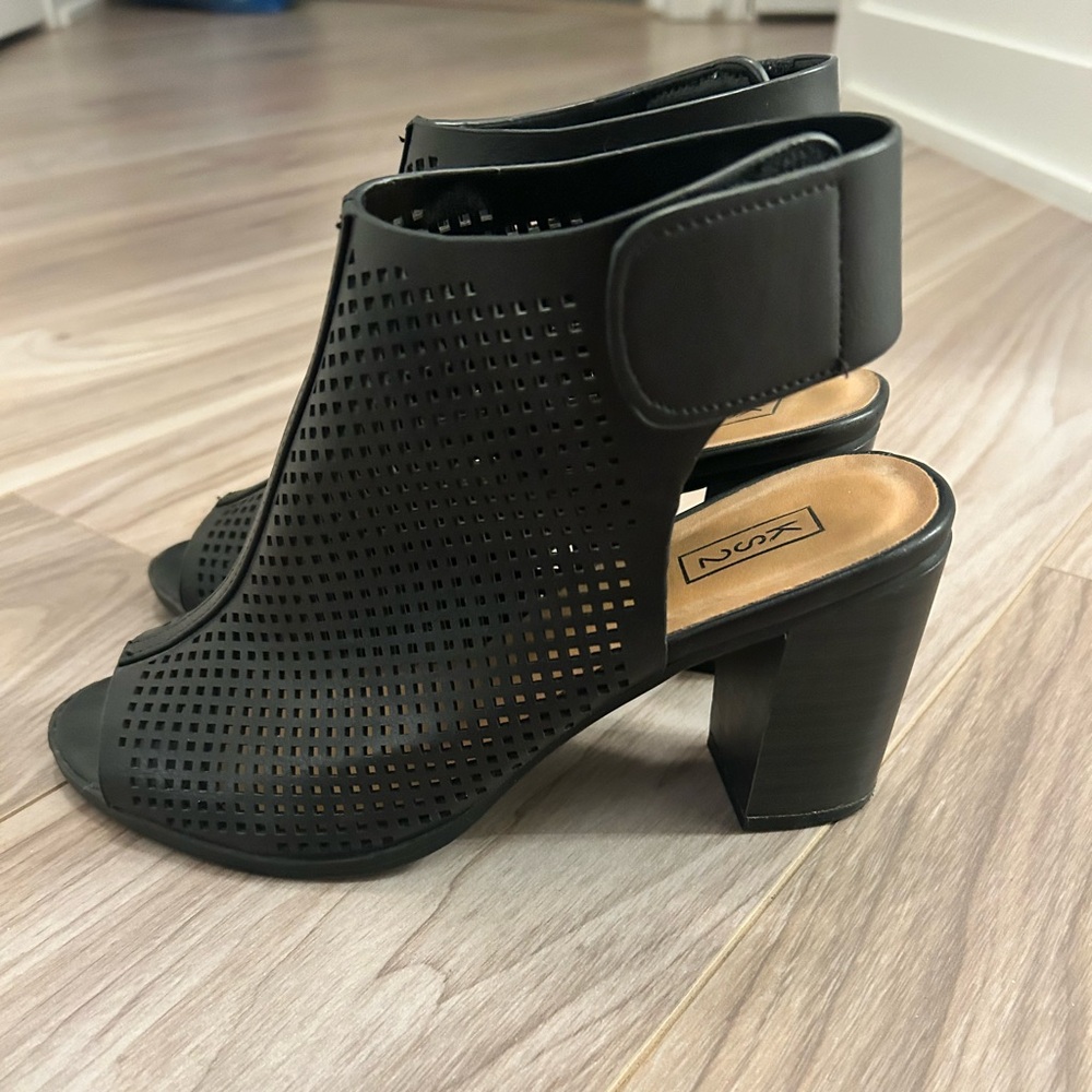 Open toe booties - like new